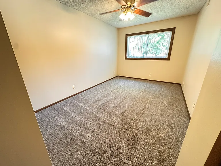 1802 Knox St #3 — Photo 8