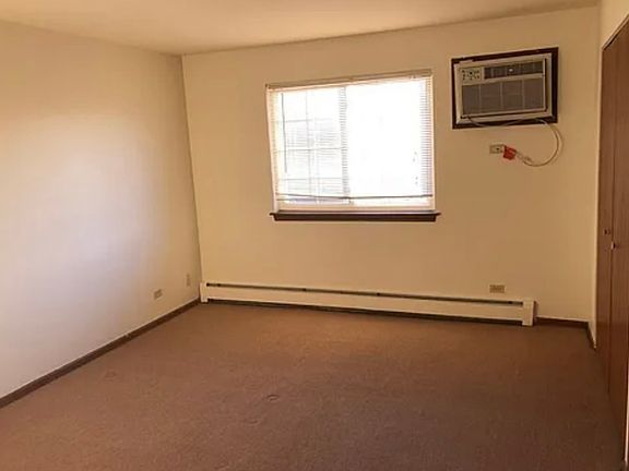 4th image of 2314 Century Point Ln APT F