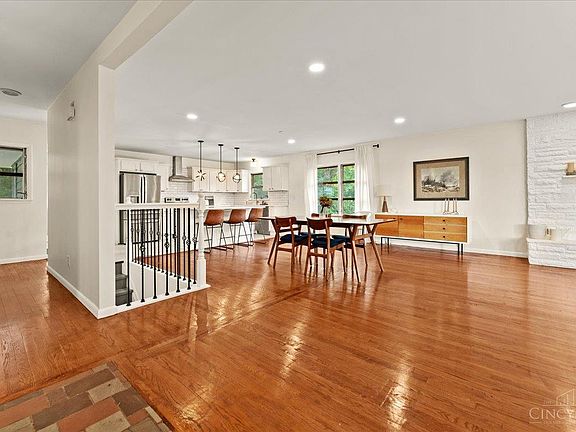 4th image of 312 Ardon Ln