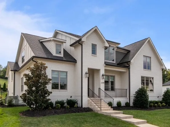 2240 Brakeman Ln, Thompsons Station, TN 37179