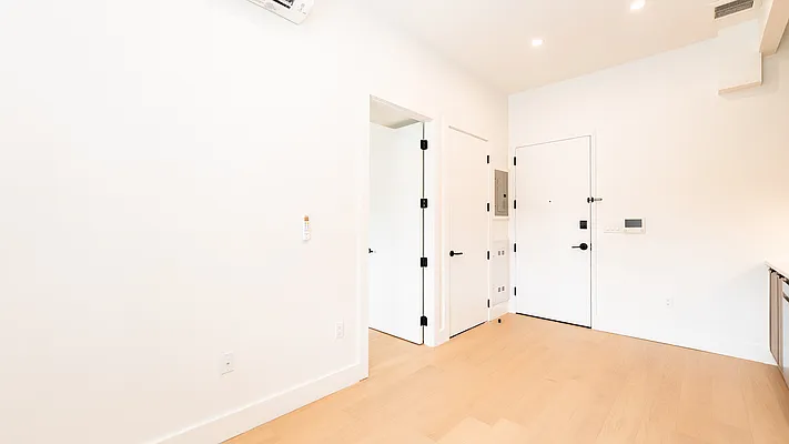Rented by Nooklyn NYC LLC | media 6