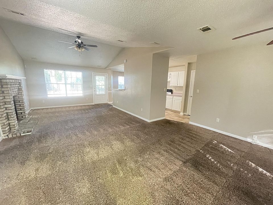1st image of 32 Jonquil Ave