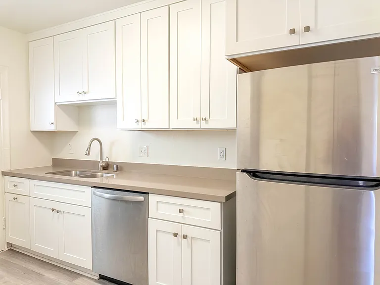 3772 Park Blvd #8 — Photo 7