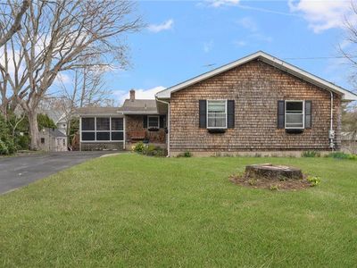 9 Lakeside Dr, Narragansett, RI, 02882