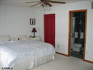 4th image of 431A Tulip Ave