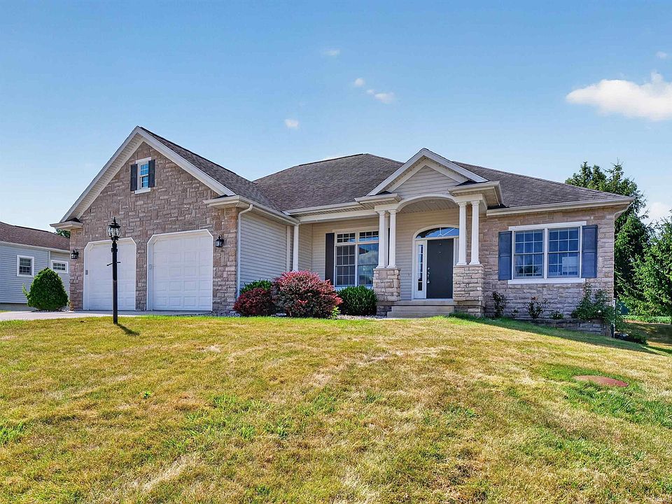 1st image of 2051 E Barberry Dr