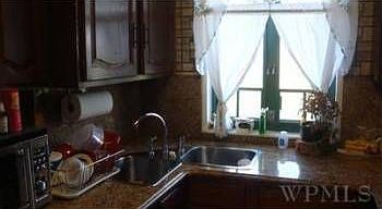 2nd image of 7 Metropolitan Oval APT 6B