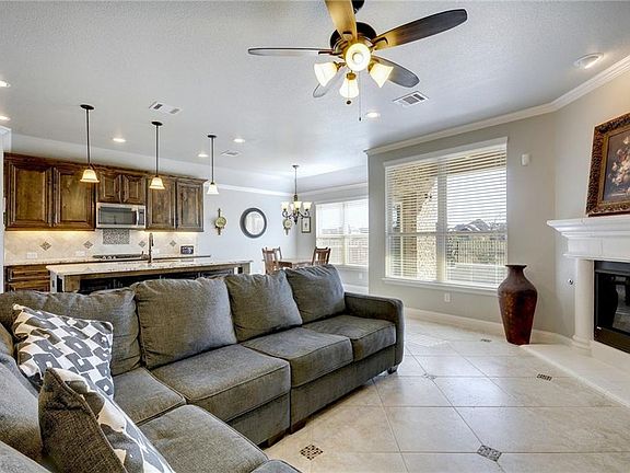 4th image of 540 Mistflower Springs Dr