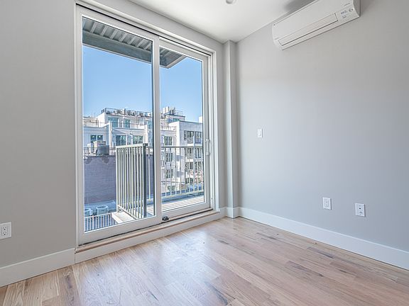 5th image of 13 Jefferson St #3BB