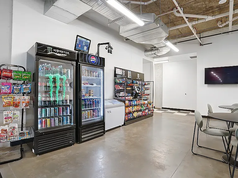 Mini Mart