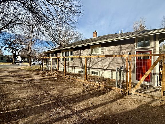 4th image of 214 N Sherwood St #B