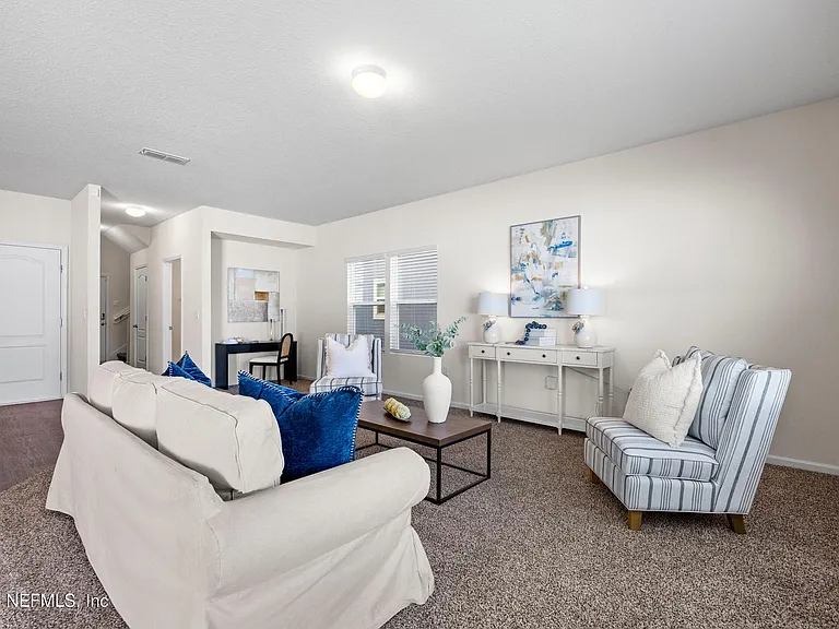 2555 Oak Stream Dr — Photo 6