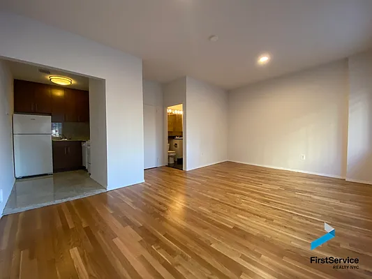 Rented by FirstService Realty (legacy) | media 6