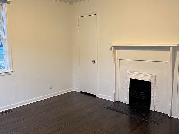 3rd image of 716 Maywood St