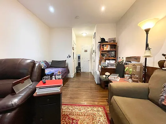 Rented by Century 21 Premier  | media 4