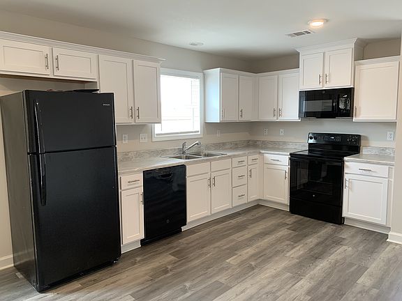 4th image of 1540 Wexford Way