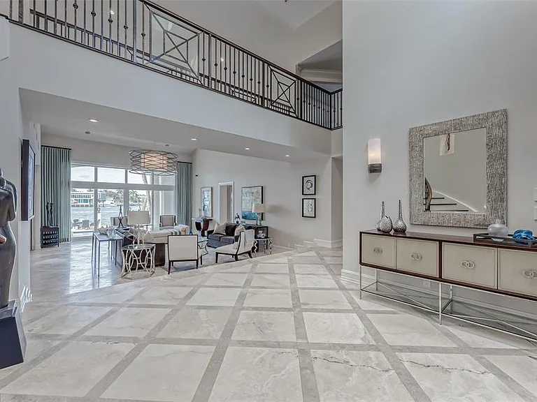 1313 E Lake Dr — Photo 17