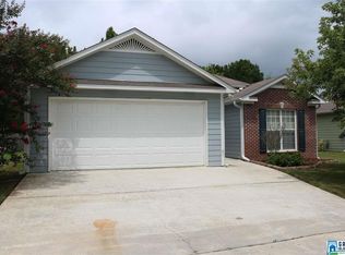 847 Meriweather Dr, Calera, AL 35040