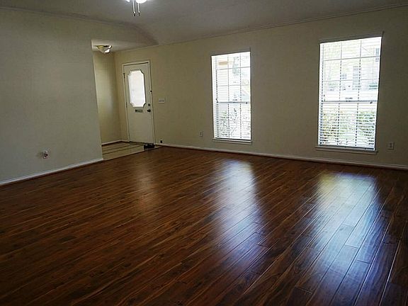 2nd image of 5734 Parryville Dr