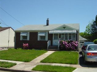 94 George St, Carteret, NJ 07008
