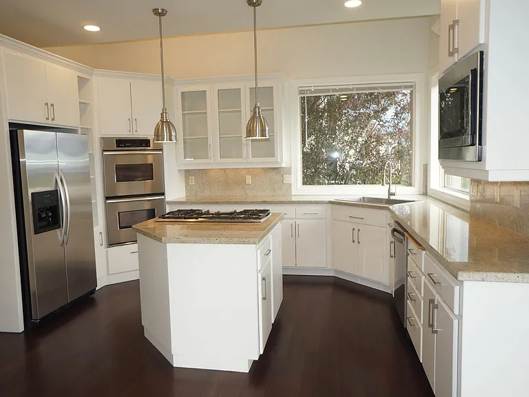 4139 NW Twilight Ter — Photo 11