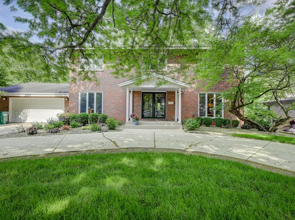 8809 Crestwood Ave, Munster, IN 46321