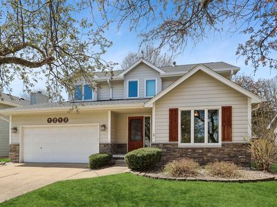 1212 64th St, West Des Moines, IA, 50266