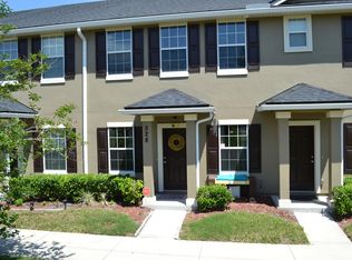 528 Sherwood Oaks Dr, Orange Park, FL 32073