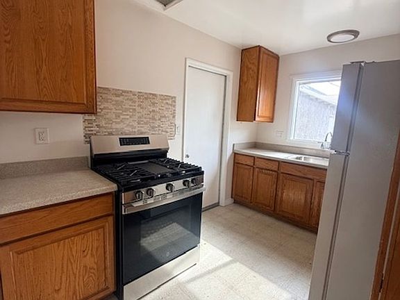2nd image of 1155 Connecticut St