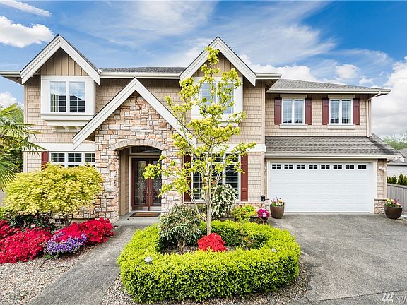 2nd image of 1032 S 36th Pl