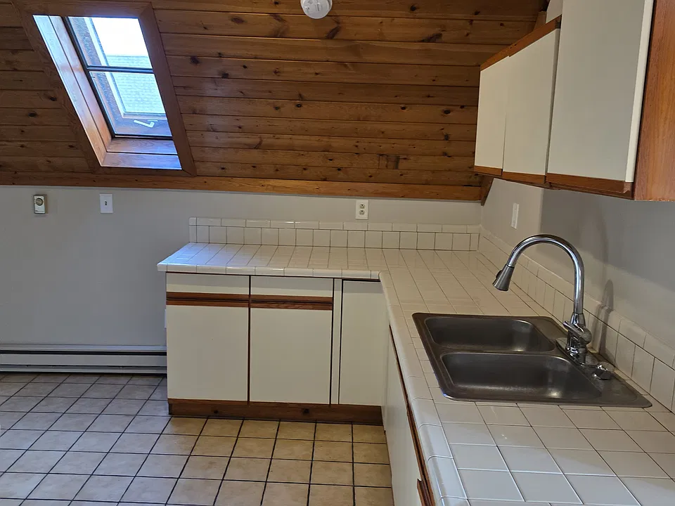 808A Madison Ave #1
