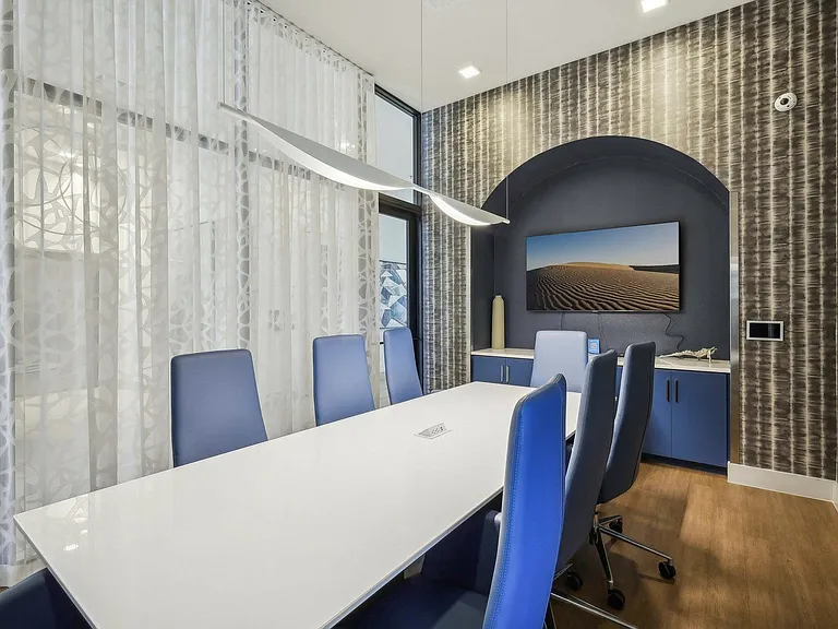Stunning Meeting Room