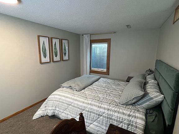 Basement Unit - Private Bedroom - Furnished