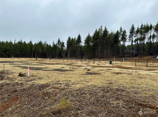 98 Bungalow Loop, Pacific Beach, WA 98571