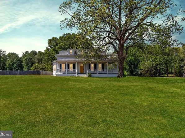 2575 Hallowing Point Rd, Prince Frederick, MD 20678