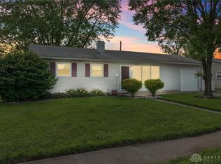 242 Poe Ln, Xenia, OH 45385