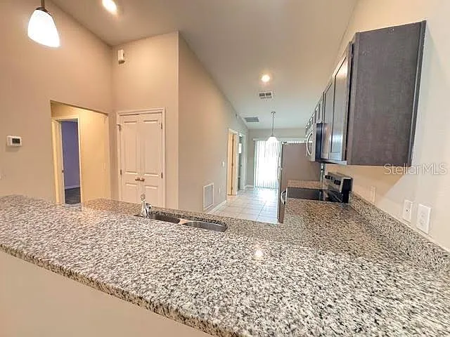 266 Reese Ct — Photo 4