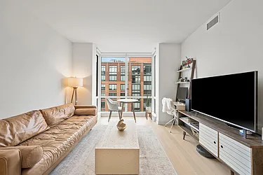 1000 Maxwell Lane, #10G