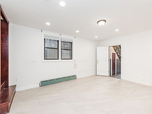 3rd image of 36-15 32nd St #11