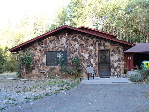3rd image of 333 Greens Creek Rd