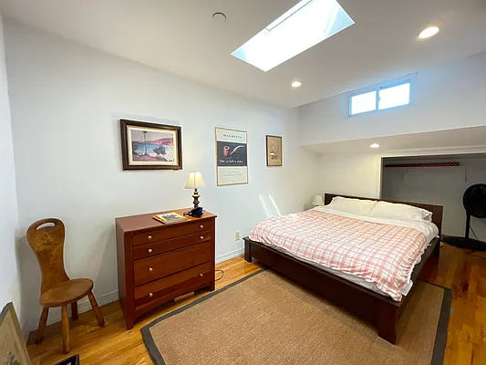 Rented by Silver Line Realty Group NY LLC | media 7