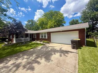 5815 Aloha Dr, Fort Wayne, IN 46815