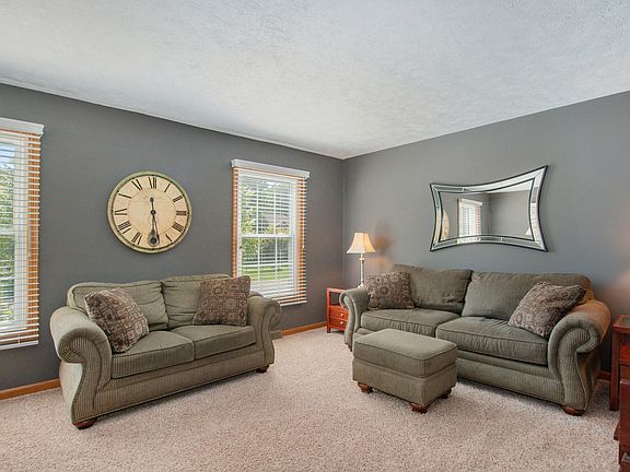 3rd image of 4907 Chableau Dr SW