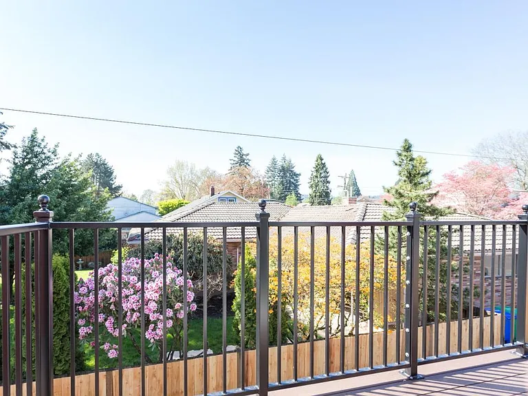 7852 SE 21st Ave — Photo 22