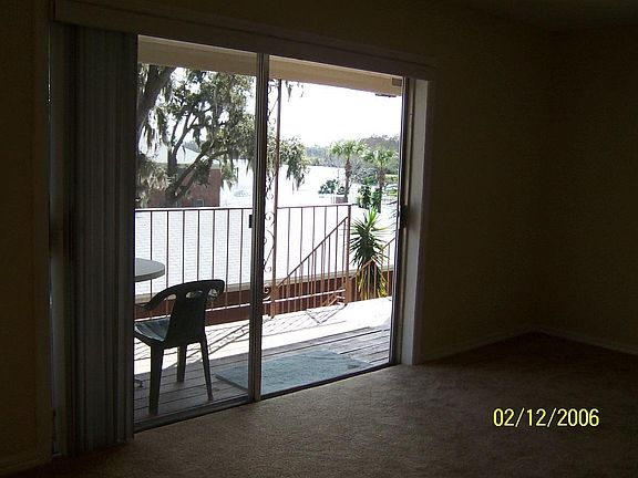 5th image of 222 Georgetown F Dr