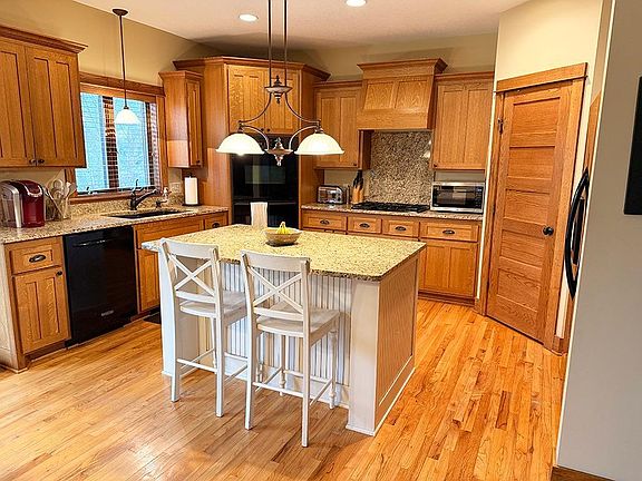 4th image of 1633 Dupre Rd