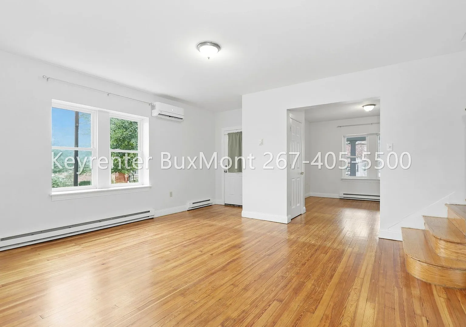 Renovated 4BR Twin with Wraparound Porch in Lansdale Borough — Photo 4