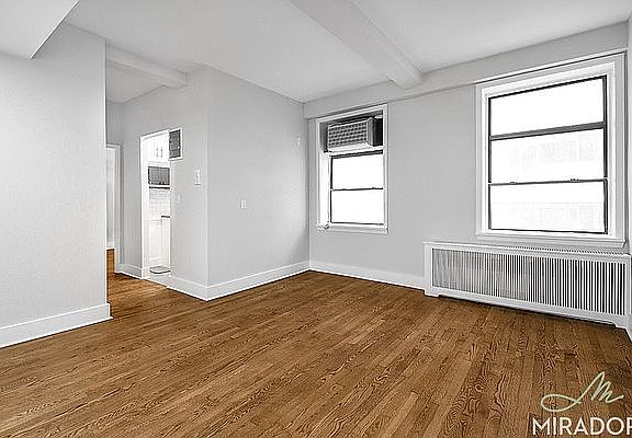 5th image of 132 E 45th St APT 6H