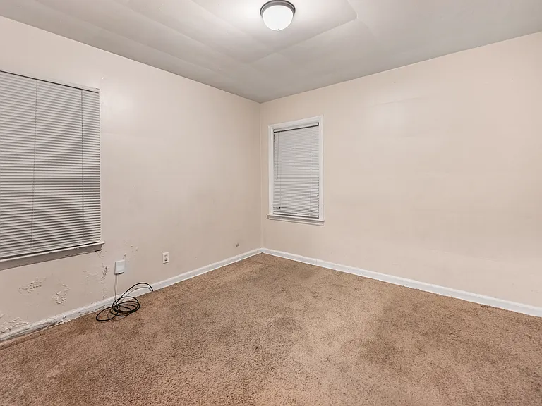 9227 Prest St — Photo 9