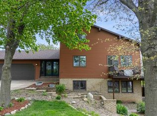 1014 Oakland Dr, Tama, IA 52339